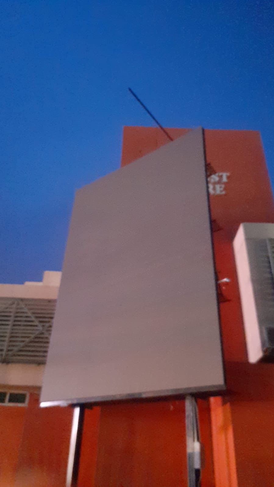 Building-mounted LED screen